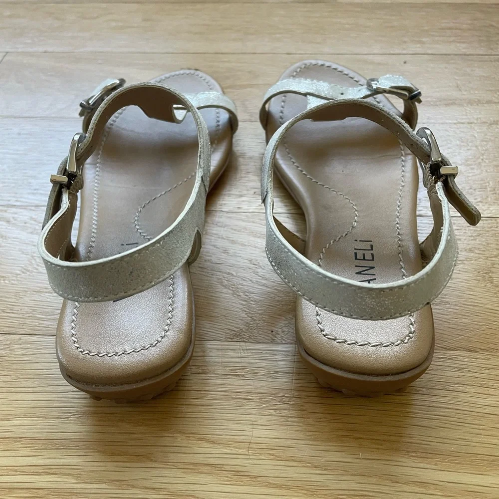 VANELI Shiny Silver Strap Sandals Woman size 4.5